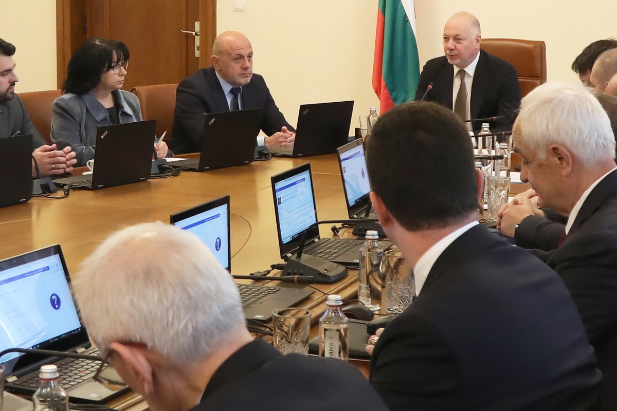 НАЦИД ще признава завършено в чужбина средно образование и професионална квалификация