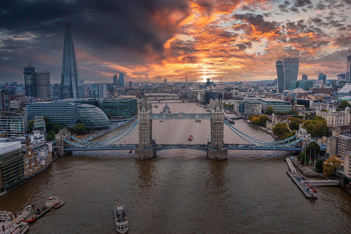 Великобритания санкционира балкански групи за трафик на мигранти 