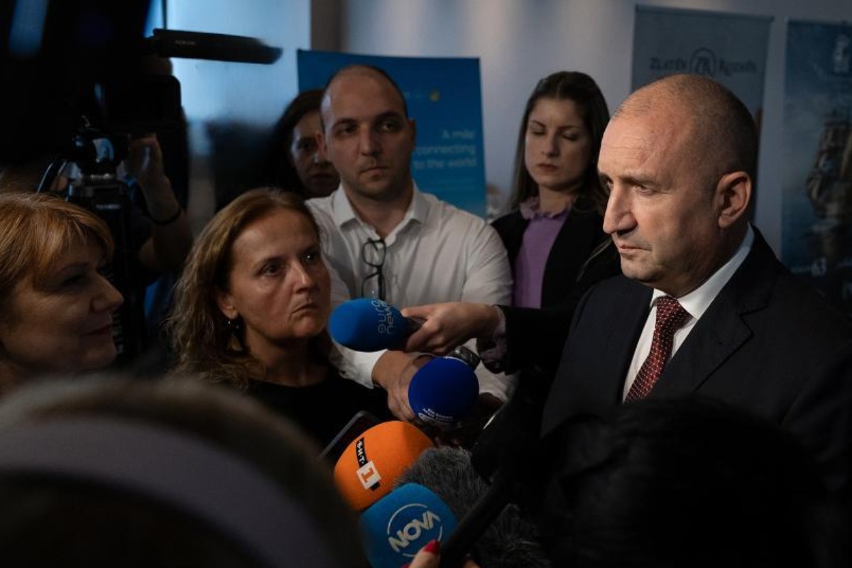  Румен Радев: Вчера бе официализирана коалицията „Магнитски“ – Пеевски управлява, Борисов изпълнява