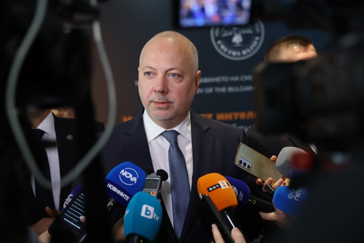 В България проблем с горивата няма, има достатъчно количества и резерви