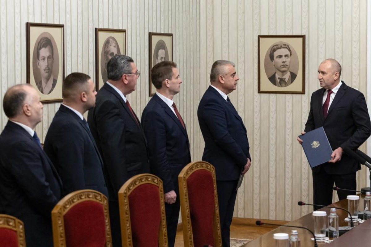 България отива на извънредни парламентарни избори