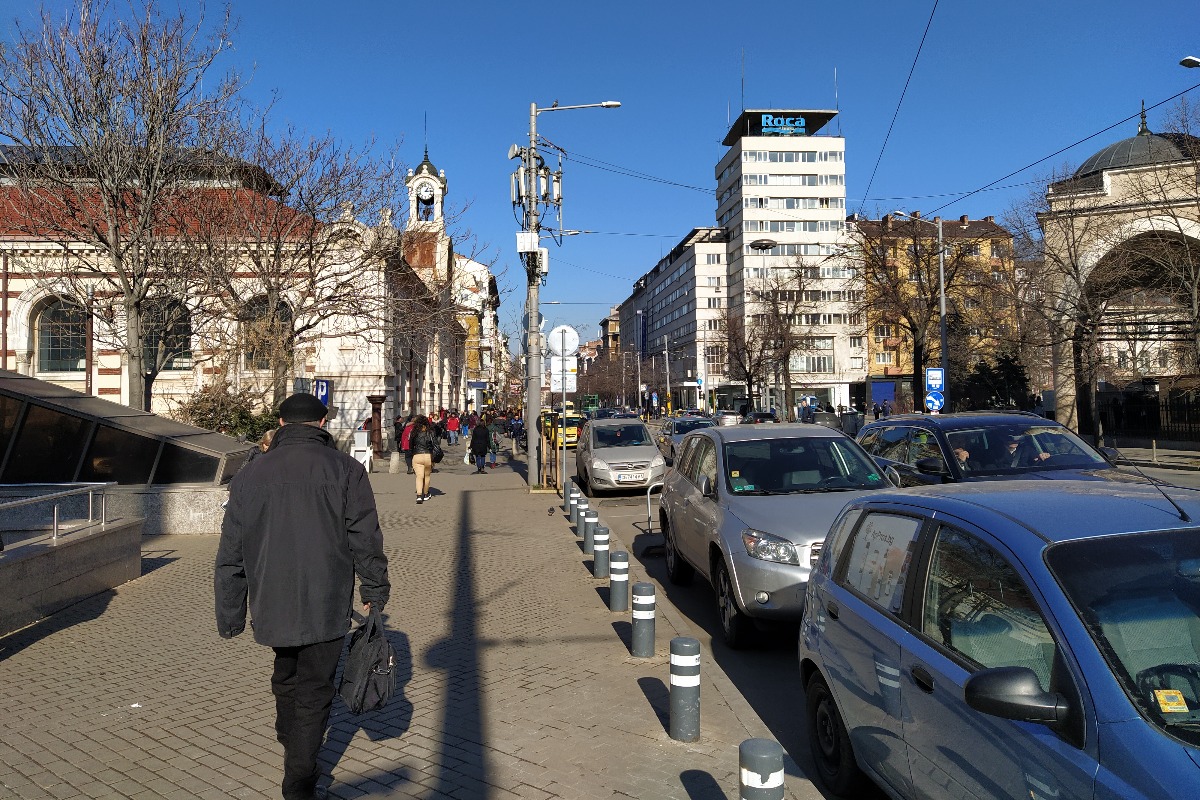 Българското правителство с мерки за бизнеса и най-уязвимите заради растящите цени на горивата