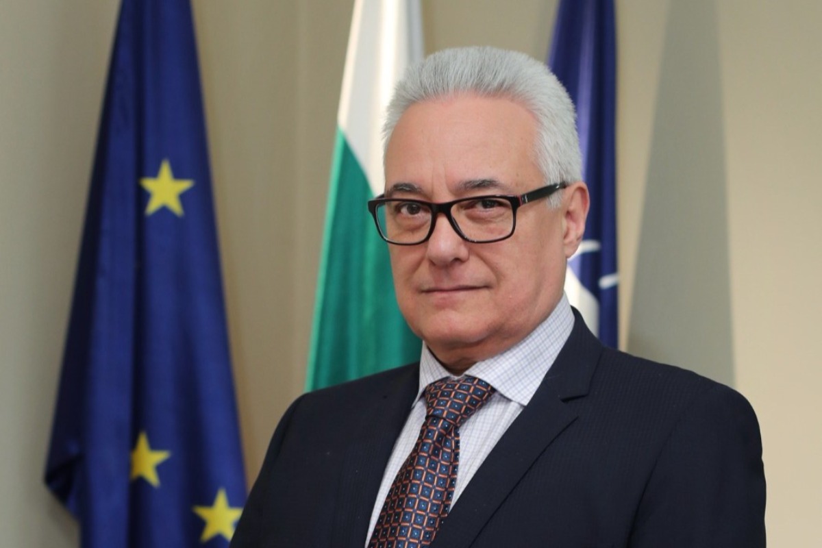 МВнР призова българите да напуснат незабавно рисковите зони в Близкия изток