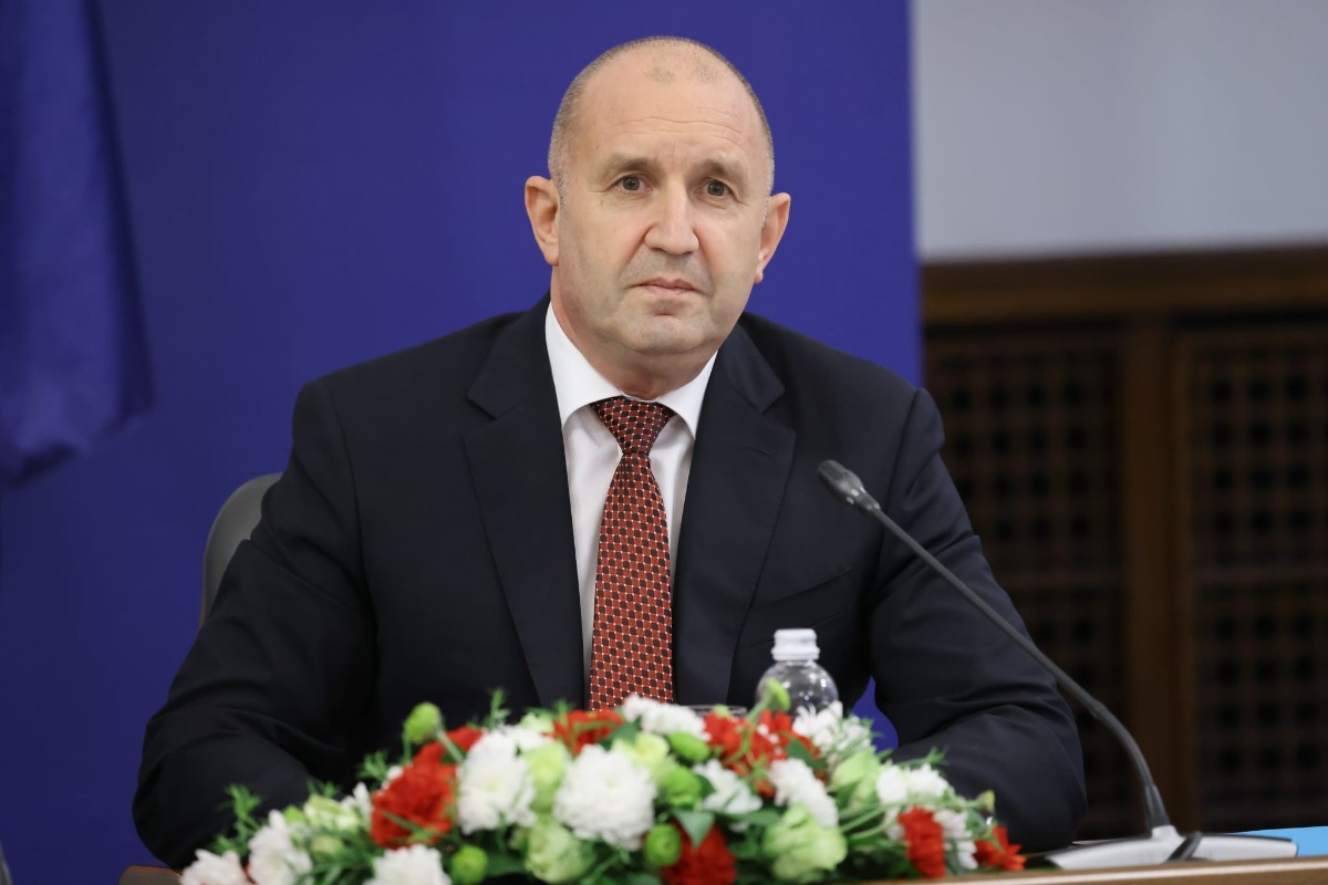 Премиерът Радев: Няма да допуснем мутренските времена да продължават да съществуват в България